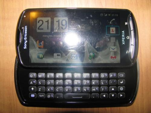 Sony Ericsson xperia arc pro mk16a con cargad - Imagen 1